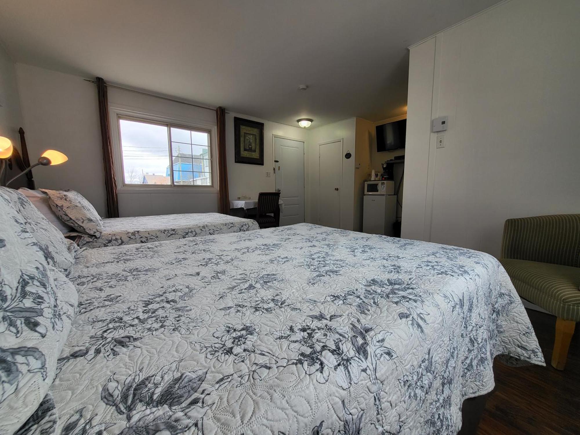 Motel Deblois Sainte-Anne-de-Beaupré Quarto foto